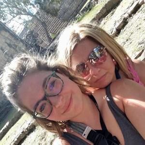 Meet your Posher, Joni